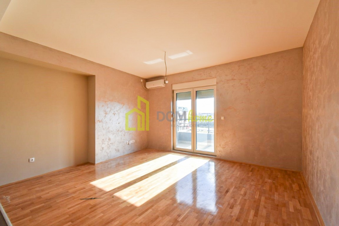 Dvosoban stan 67m2, Iza Delte